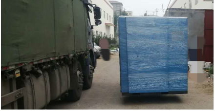 睿寂行螺桿空壓機(jī)到達(dá)客戶現(xiàn)場(chǎng)