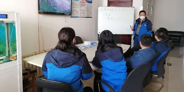 睿寂行空壓站云智控系統(tǒng)，培訓(xùn)進(jìn)行中......